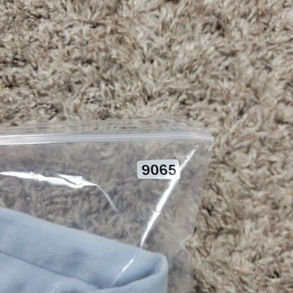 Levis Denim Shorts Womems 30 Bermuda Short Light Wash Denim Studded Pockets - Picture 8 of 8